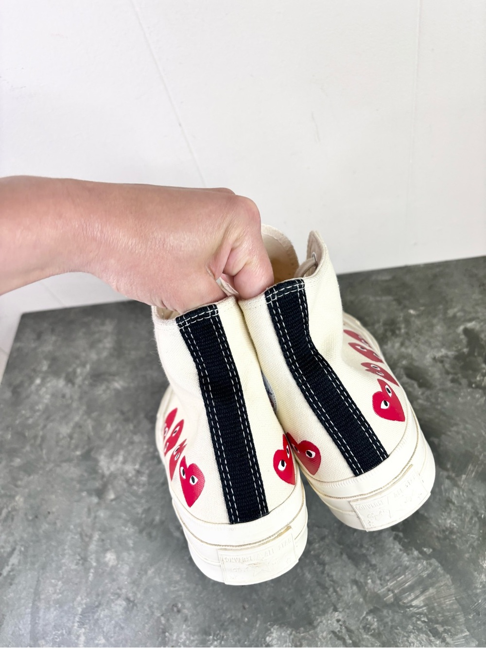 Converse Chuck Taylor All Star 70 Hi Comme des Garcons PLAY Multi-Heart White - Picture 7 of 13